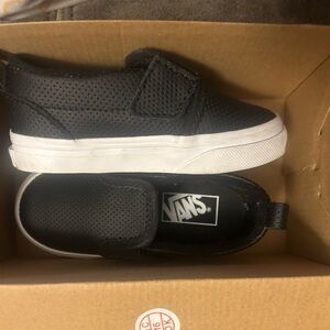 Black size 7 toddler slip on vans new never worn